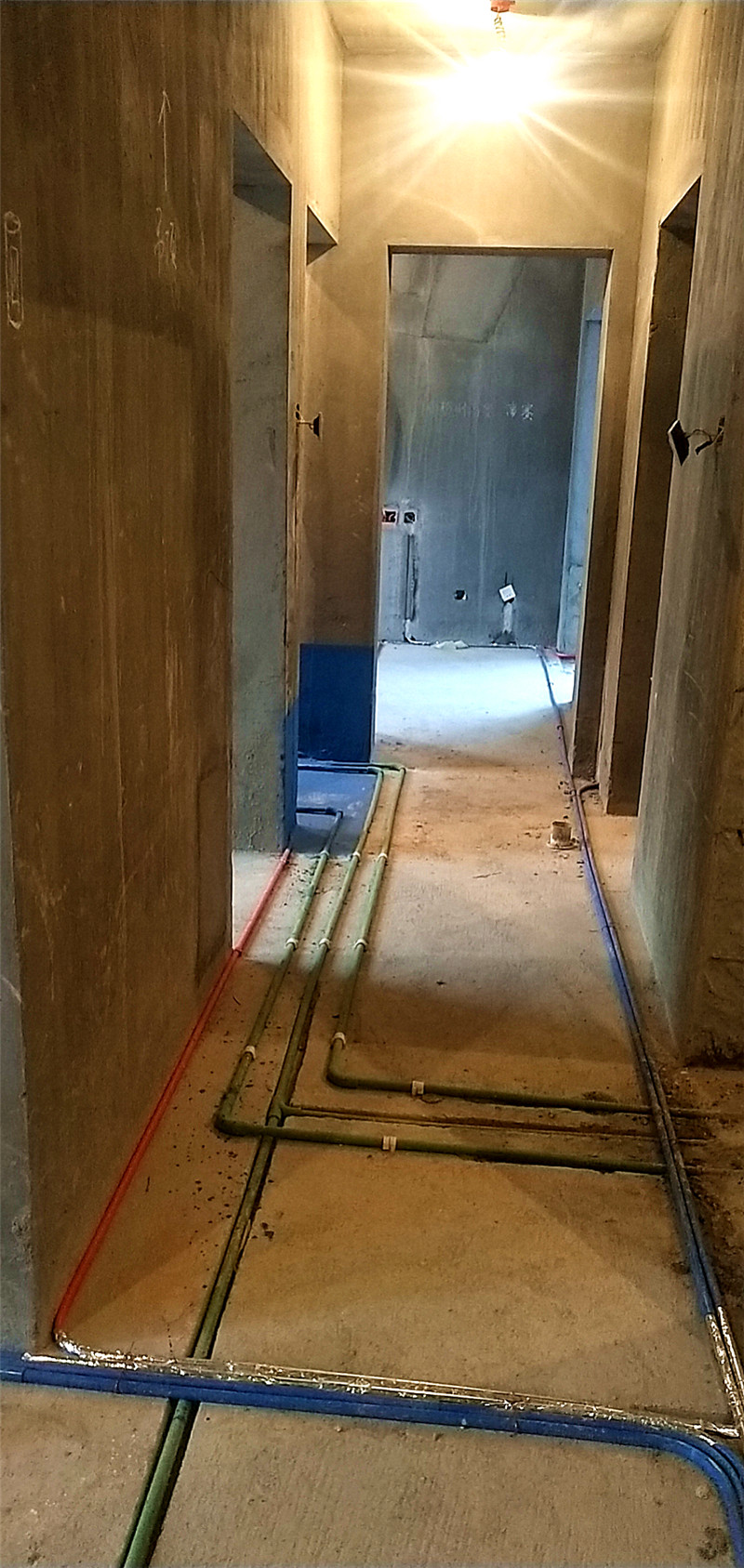 新鄉龍湖景庭閉水試驗施工中